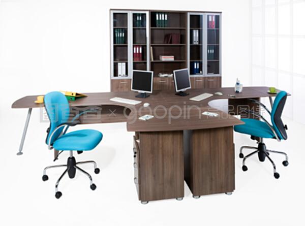 办公室环境下的家具与化妆品选择与使用技巧